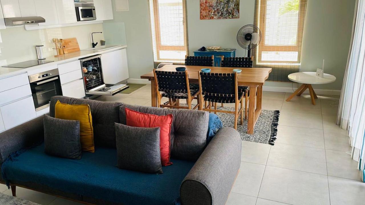Beachcove Apartment 2 Pereybere Beach Ngoại thất bức ảnh