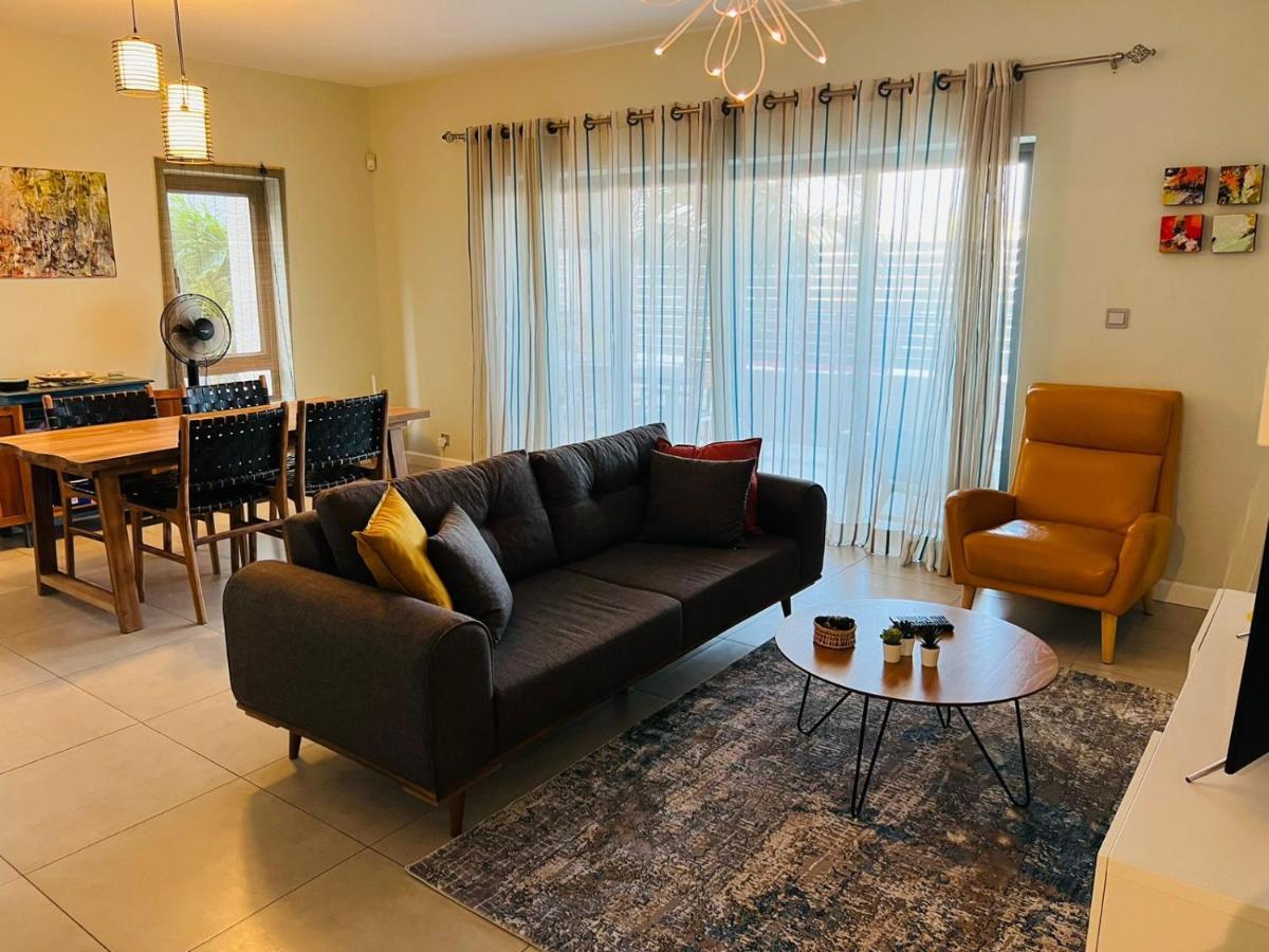 Beachcove Apartment 2 Pereybere Beach Ngoại thất bức ảnh