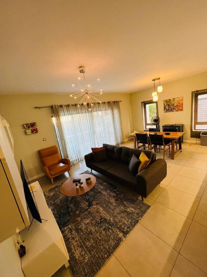 Beachcove Apartment 2 Pereybere Beach Ngoại thất bức ảnh